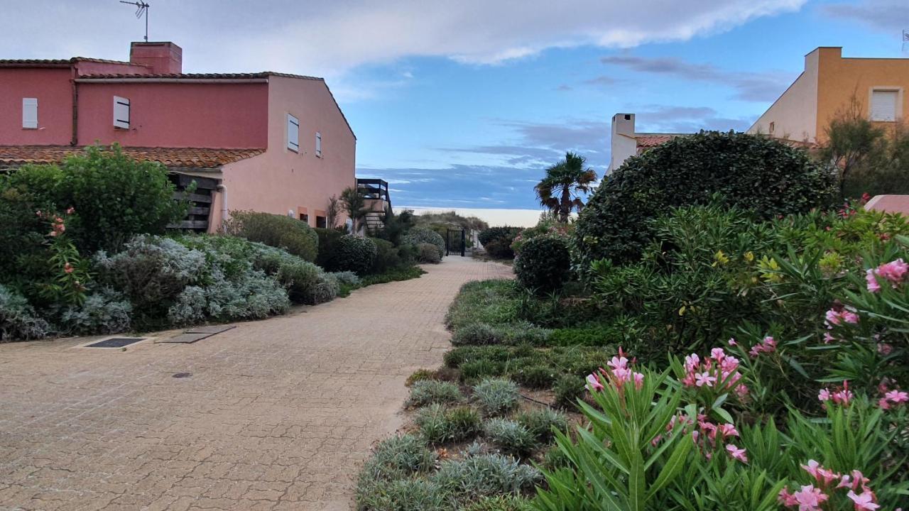 Appartement Avec Vaste Terrasse A 30 M Des Dunes Agde Exterior foto
